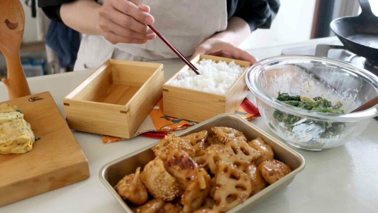 【お弁当作り】ご飯がモリモリすすむ。レンコンとささみの味噌バター炒め弁当bento#841