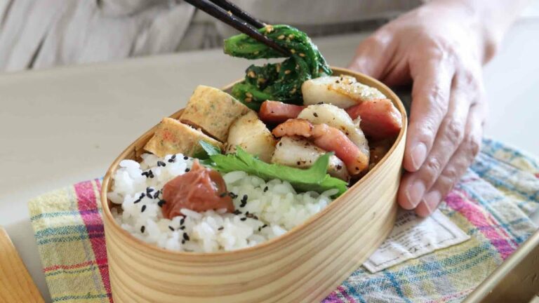 【お弁当作り】地味だけど美味しい。里芋とベーコンの炒め弁当bento#844