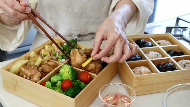 【お花見弁当】間違いない家族が喜ぶおかず!1人前200円のお花見弁当#872