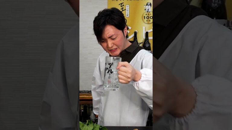 割烹着のママがガチ本気で作ります。料亭レベルでウマい【至高の白和え】 #shorts