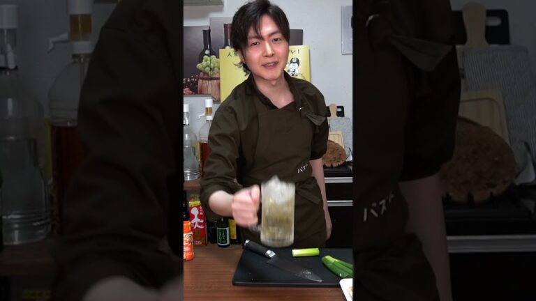 ほぼ30分でガチ店レベルの【本格鶏だしラーメン&絶品鶏チャーシュー】を同時に作る方法 #shorts