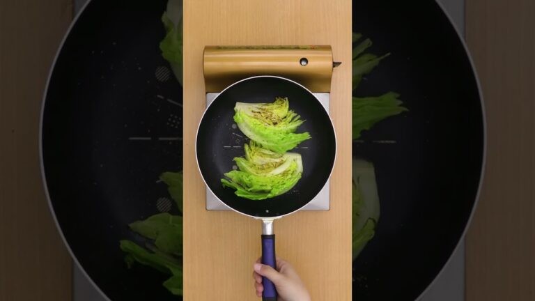 【シンプルが一番！】春キャベツのガリバタステーキの作り方【旬野菜】#shorts