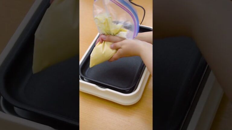 【不思議な見た目】パンケーキパスタの作り方【エイプリルフール】 #Shorts