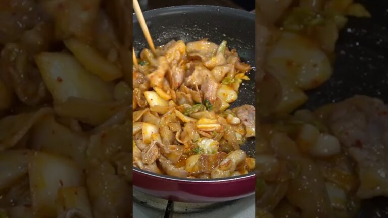 あまりにウマすぎてガチで酒呑める究極の炊き込みご飯【酒泥棒炊き込みご飯】 #shorts