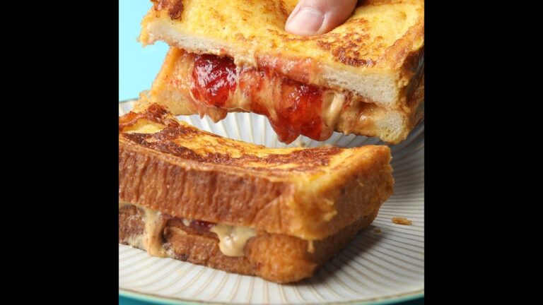 【ウマすぎでしょ】試してみて欲しい！P.B.Jダブルフレンチトースト / Peanut Butter and Jam Double French Toast #Shorts