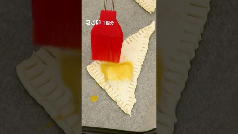 【材料3つ】三角チョコパイの作り方 #shorts