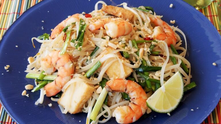 タイ料理｜パッタイの作り方。【料理研究家：麻生怜菜】