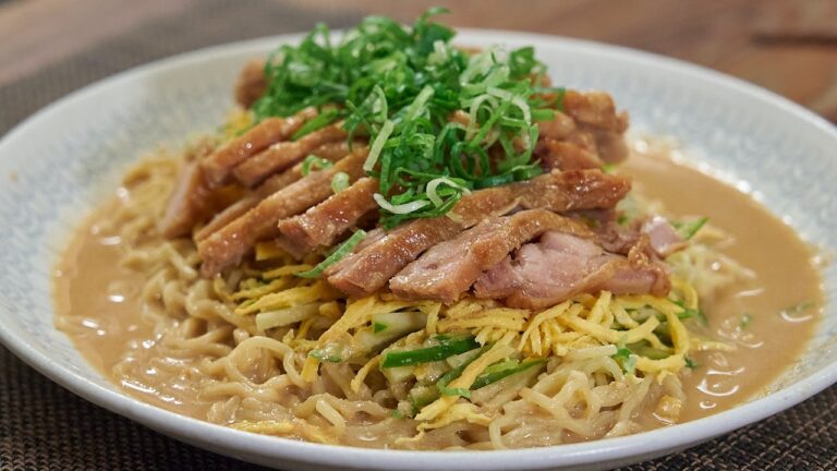 中華名店の名物冷やし中華を、味そのままに簡単レシピで再現する【冷やし鶏ごまそば】