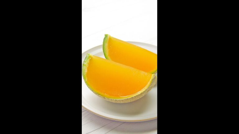 【材料4つ!】超リッチ♡丸ごとメロンゼリー /Whole Melon Jelly #short 【材料4つ!】超リッチ♡丸ごとメロンゼリー /Whole Melon Jelly #short