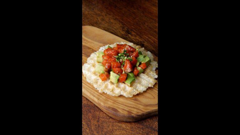 【手軽に作れる】驚きの寿司ワッフル / Sushi Waffles #shorts 【手軽に作れる】驚きの寿司ワッフル / Sushi Waffles #shorts