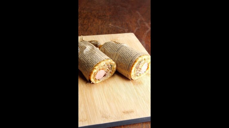 【簡単＆ボリューミー】焼きそばドッグ！ / Yakisoba Dogs #shorts