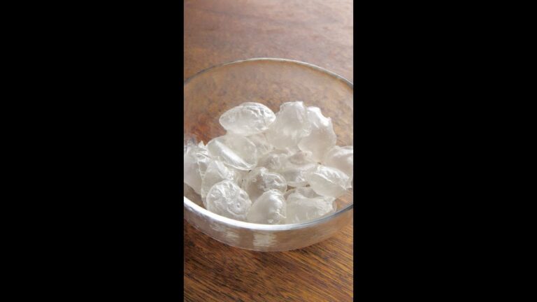 【無限にサクサク!?】家にあるアレだけで作る新食感スナック! / Rice Paper Snacks #shorts 【無限にサクサク!?】家にあるアレだけで作る新食感スナック! / Rice Paper Snacks #shorts