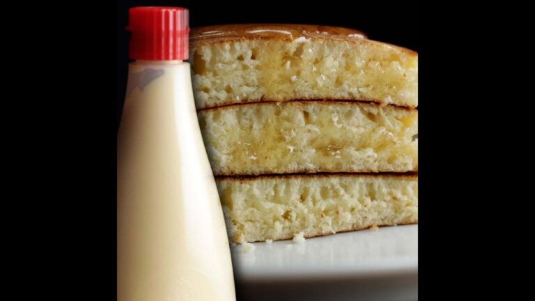 【ふわふわの秘密はマヨネーズ！】マヨネーズパンケーキ / Mayonnaise Pancakes #Shorts