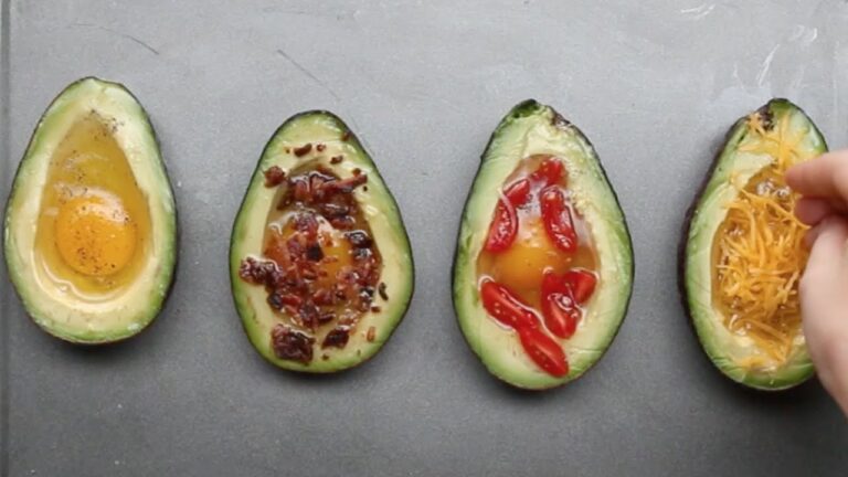 朝ごはんに♪ 4種のアボカドカップ