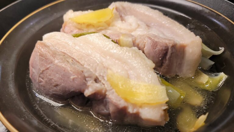 フライパンでこんなにウマいもっちり蒸し豚が作れる事を知ってほしい【究極の蒸し豚】