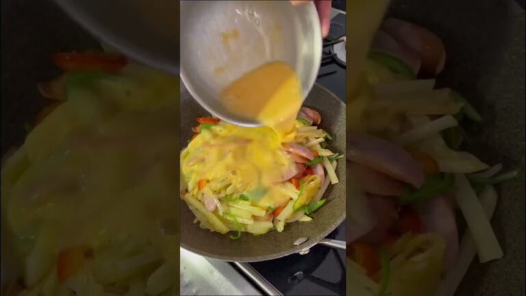 ＼野菜たっぷり／スパニッシュオムレツ レシピはコメント欄に記載 #shorts