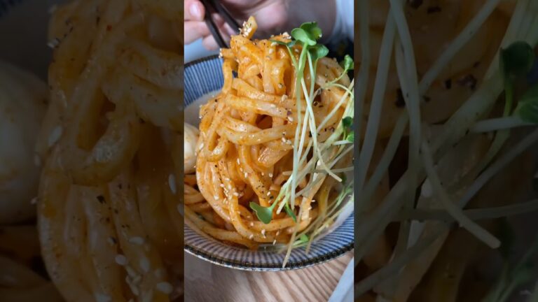 うどんのピリ辛うまいやつ#shorts うどんのピリ辛うまいやつ#shorts