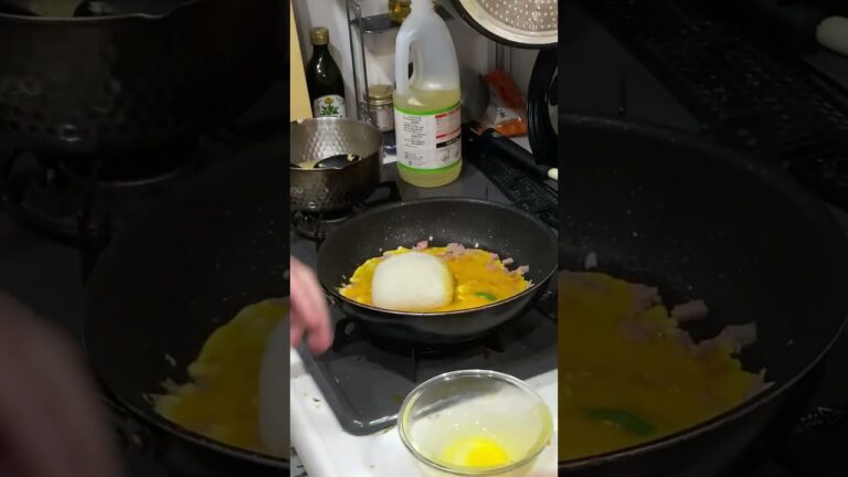 料理しないスタッフにまかない作ってもらったらマジでヤベえチャーハンでてきた #shorts