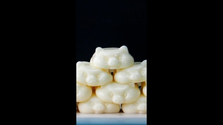 【吾輩は豚プリンである】プルップルの豚をプリンで作ってみた! / Piggy Flan #shorts 【吾輩は豚プリンである】プルップルの豚をプリンで作ってみた! / Piggy Flan #shorts