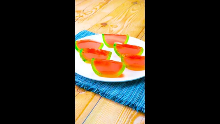 【ぷるぷるすぎてヤバイ♡】ひんやりつるん♪可愛い一口スイカゼリー / Watermelon Jelly #shorts 【ぷるぷるすぎてヤバイ♡】ひんやりつるん♪可愛い一口スイカゼリー / Watermelon Jelly #shorts