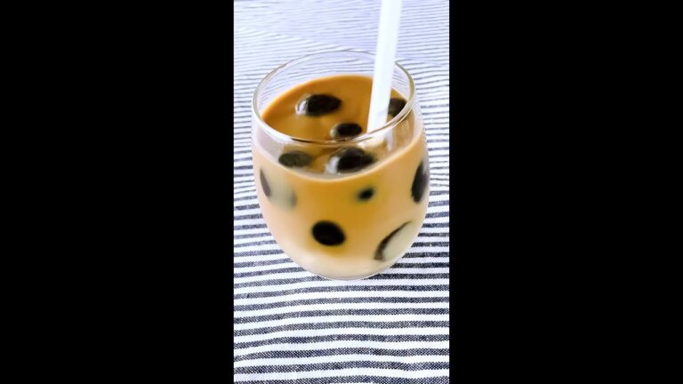 【冷やすだけでまるでタピオカ!?】無限にぷるんぷるん♪ / Cafe au Lait with Coffee Jelly #shorts 【冷やすだけでまるでタピオカ!?】無限にぷるんぷるん♪ / Cafe au Lait with Coffee Jelly #shorts