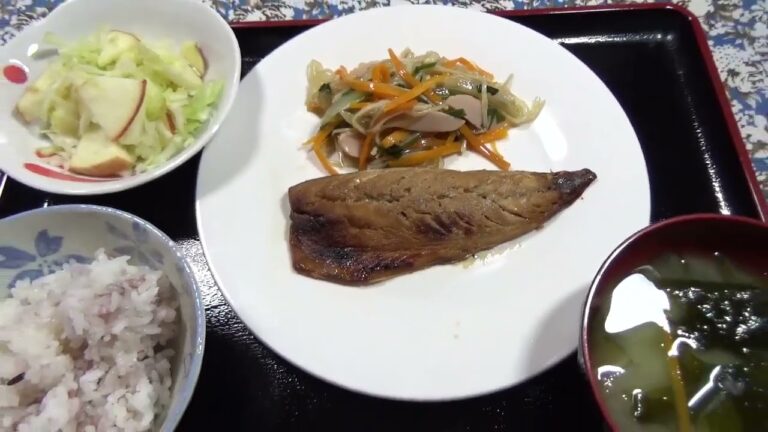 鯖みりん漬け焼き,魚肉ソーセージと春雨炒め 鯖みりん漬け焼き,魚肉ソーセージと春雨炒め