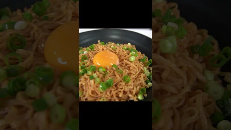 7万いいねを獲得した伝説のチキンラーメン油そば #shorts