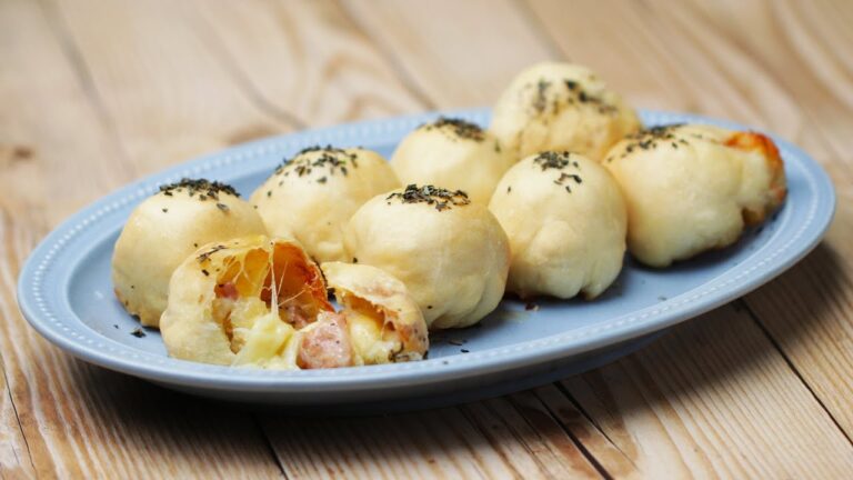 片手でパクッとピザボール〜おやつにもぴったり!〜 / Pizza Balls Are The Best Snacks 片手でパクッとピザボール〜おやつにもぴったり!〜 / Pizza Balls Are The Best Snacks