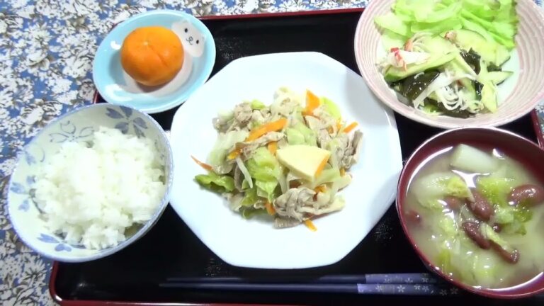 欄干橋の鯉の話,豚肉の具だくさん炒め,レタスとわかめの和え物 欄干橋の鯉の話,豚肉の具だくさん炒め,レタスとわかめの和え物