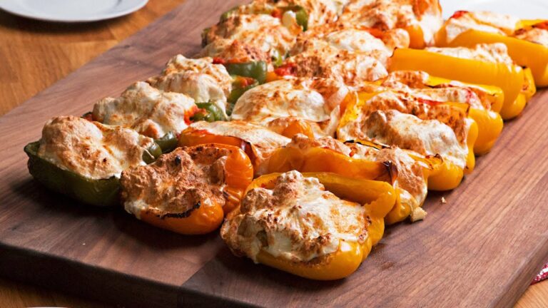 鶏むね肉でジューシー！ピーマンの肉詰め♪ / Chicken Parm Stuffed Bell Peppers