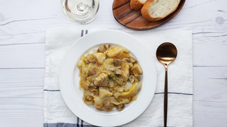 カップスープの素で白菜たっぷりコーンクリーム煮♪ / Corn Soup