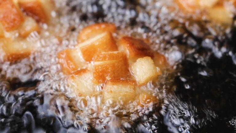 鶏むね肉のカリカリチーズボール〜エリンギがじゅわっ〜Eryngii-meatballs with cheese 鶏むね肉のカリカリチーズボール〜エリンギがじゅわっ〜Eryngii-meatballs with cheese