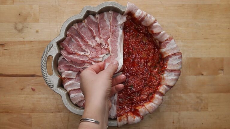 マッシュポテトのベーコン巻きミートローフ〜見ているだけでお腹いっぱい…〜 マッシュポテトのベーコン巻きミートローフ〜見ているだけでお腹いっぱい…〜