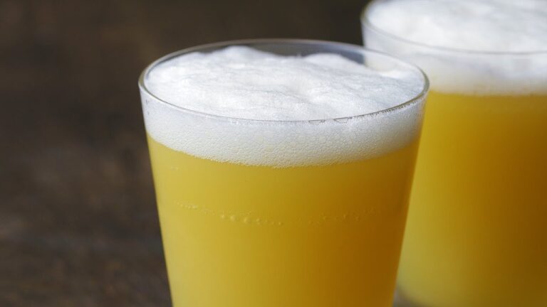 材料3つ！ビール風ゼリー♪〜簡単可愛い♪〜 / BEER LIKE APPLE JUICE JELLO