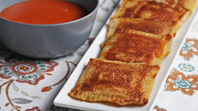 親子一緒に!食パンで作るグリルチーズサンド『ラビオリ』♪ 親子一緒に!食パンで作るグリルチーズサンド『ラビオリ』♪