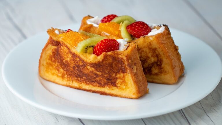 フレンチトーストフルーツサンド〜クリームたっぷり♪〜 / French Toast Fruit Sand フレンチトーストフルーツサンド〜クリームたっぷり♪〜 / French Toast Fruit Sand