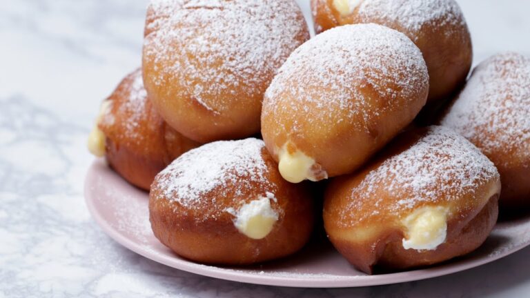 ふわふわカスタードホイップドーナツ〜クリームたっぷり♪〜 ふわふわカスタードホイップドーナツ〜クリームたっぷり♪〜