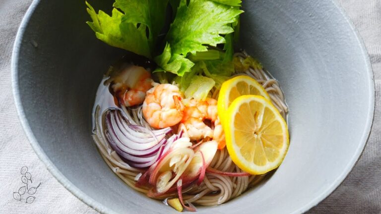 エビとさっぱりレモン蕎麦の作り方|パクチー+ナンプラーでエスニック風にも♪【簡単レシピ】【ばあちゃんの料理vlog】 エビとさっぱりレモン蕎麦の作り方|パクチー+ナンプラーでエスニック風にも♪【簡単レシピ】【ばあちゃんの料理vlog】