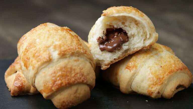 なんちゃってチョコクロワッサン〜ホットケーキミックスで作れる〜