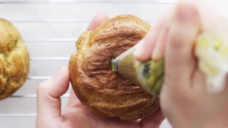 サクッとろ〜！抹茶づくしのシュークリーム