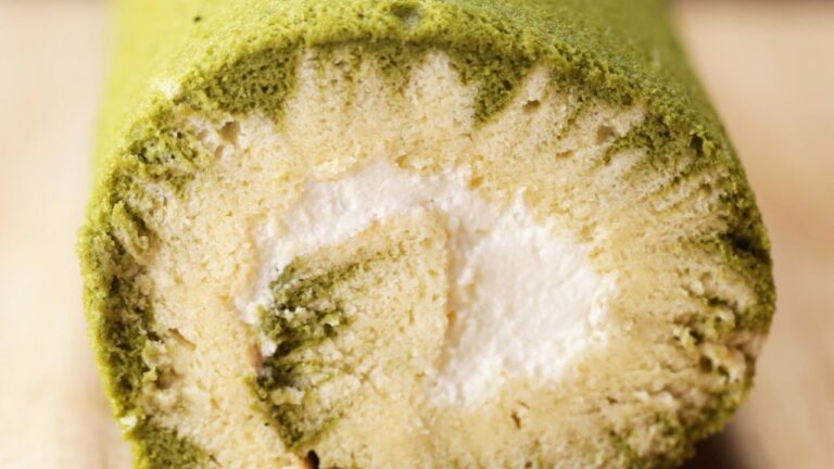 切って可愛い!抹茶のハリケーンロールケーキ 切って可愛い!抹茶のハリケーンロールケーキ