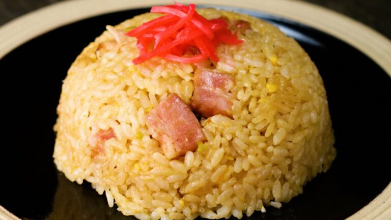 炊飯器で作れる!厚切りベーコンの炊き込みチャーハン 炊飯器で作れる!厚切りベーコンの炊き込みチャーハン