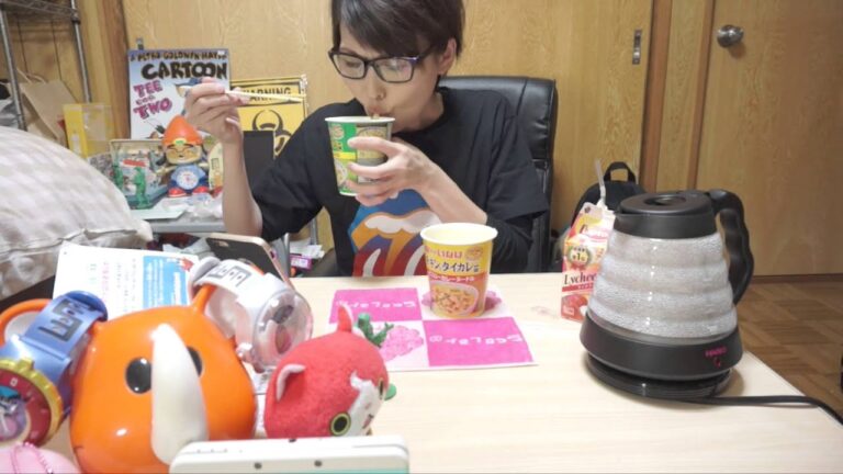 サッポロ一番 いなば食品監修 チキンとタイカレーヌードル　食べ比べ！！