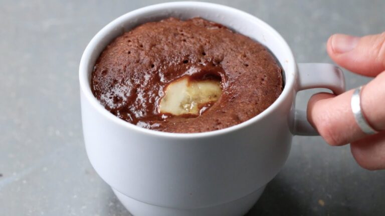 レンジで簡単!チョコバナナマグカップケーキ レンジで簡単!チョコバナナマグカップケーキ