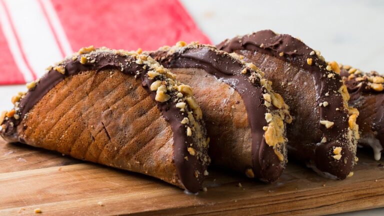 新感覚のひんやりスイーツ!チョコディップアイスクリームタコス 新感覚のひんやりスイーツ!チョコディップアイスクリームタコス