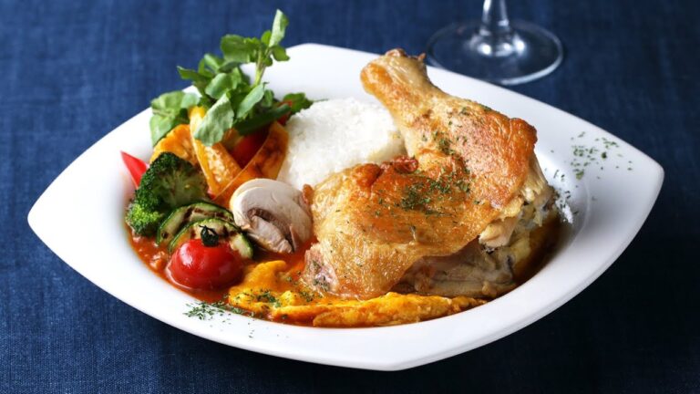 ごちそう感たっぷり!夏野菜のチキンオムカレー ごちそう感たっぷり!夏野菜のチキンオムカレー