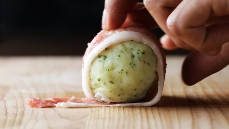 ボリューム満点！チーズ入り肉巻きコロッケ