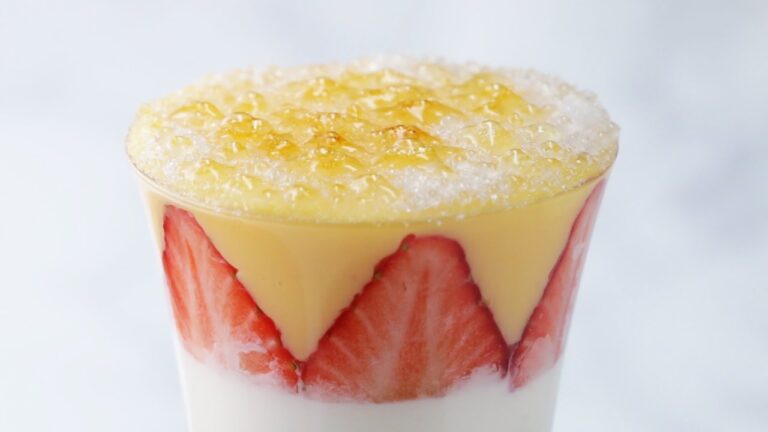 おうちでカフェ気分♪ クレームブリュレパフェ おうちでカフェ気分♪ クレームブリュレパフェ