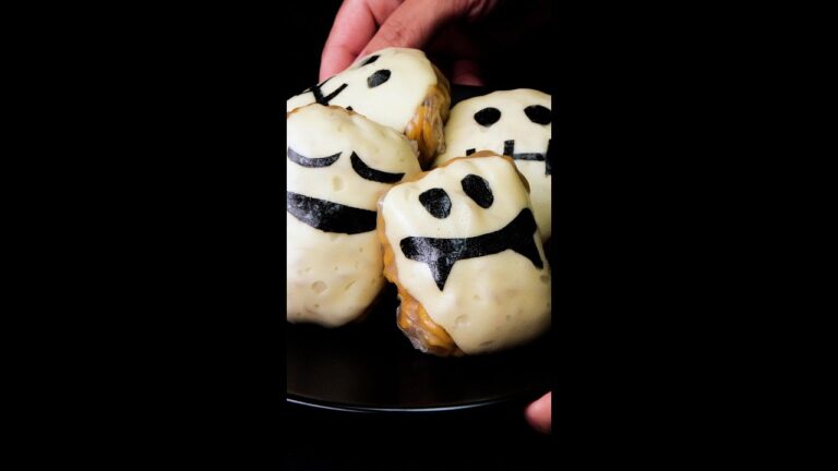 【簡単ハロウィン♡】ライスペーパーでラーメンを巻く？！ / Ghost Ramen Wraps #Shorts