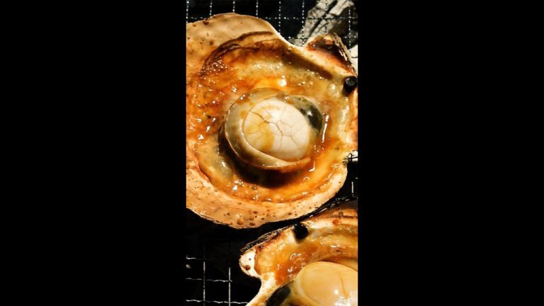 【ホタテ!バター!しょうゆ!マヨ!】最高にやばいキャンプ飯♡ / Grilled Scallop Donburi #Shorts 【ホタテ!バター!しょうゆ!マヨ!】最高にやばいキャンプ飯♡ / Grilled Scallop Donburi #Shorts